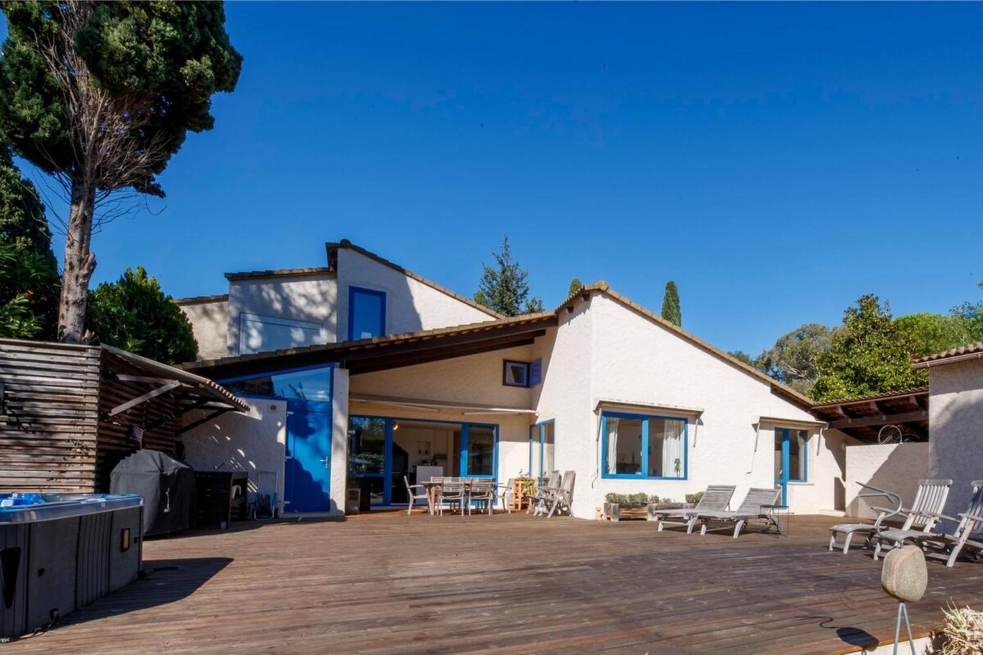 06V - Beautiful Villa With Spa Pool And Tennis Бйо Екстер'єр фото